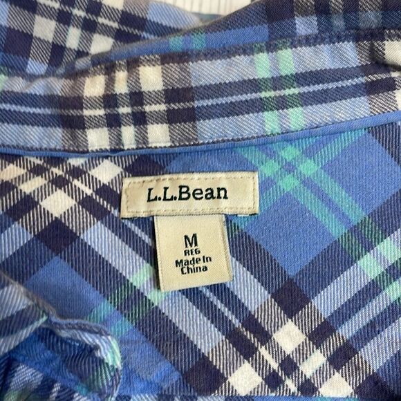 LL Bean Blue Plaid Light Weight Womens Button Down Medium - Picture 2 of 5